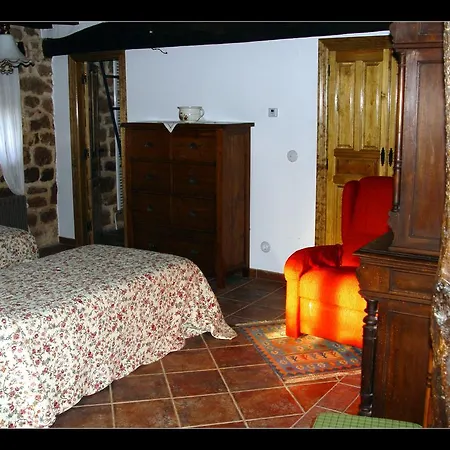 Holiday home La Casa De Lucia Matalbaniega