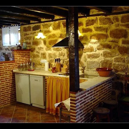 La Casa De Lucia Matalbaniega