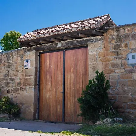 Holiday home La Casa De Lucia Matalbaniega