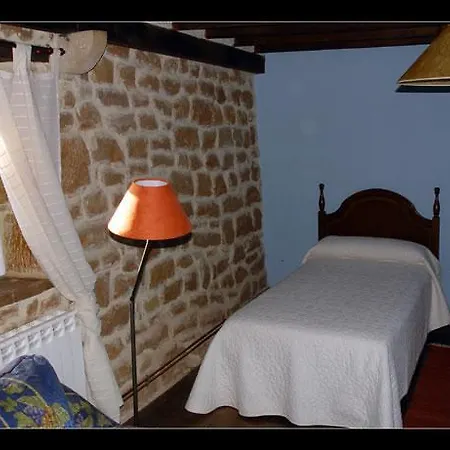 La Casa De Lucia Matalbaniega