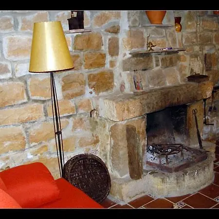 Holiday home La Casa De Lucia Matalbaniega